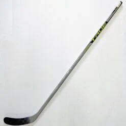 Best Sale ✨ 2021 TRUE STK CATALYST XSE SR HOCKEY STICK ✔️