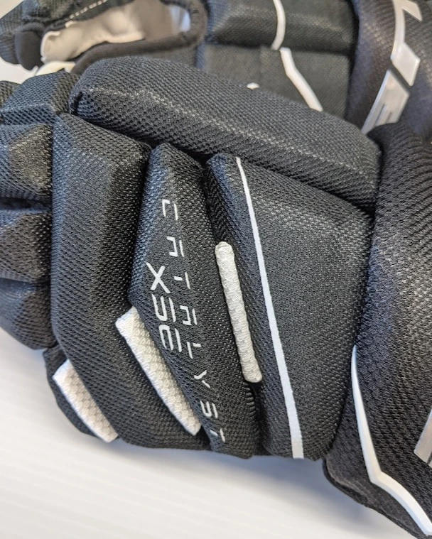 Best Sale π 2021 TRUE HG CATALYST XSE JR HOCKEY GLOVES β¨ 2 Best Sale π 2021 TRUE HG CATALYST XSE JR HOCKEY GLOVES β¨ - Image 2