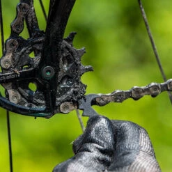 Flash Sale ⭐ Muc-Off, Individual claw brush 🎉 -Cheap Powers Baseball Store image 7658