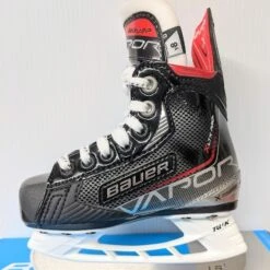 Best reviews of ✨ 2021 BAUER SK VAPOR XLTX PRO + YTH SKATE ❤️